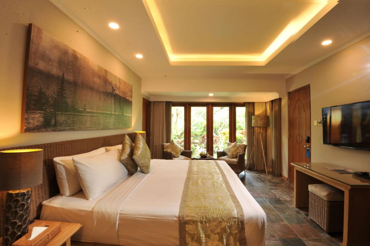 Puri Raja Hotel Легиан Екстериор снимка