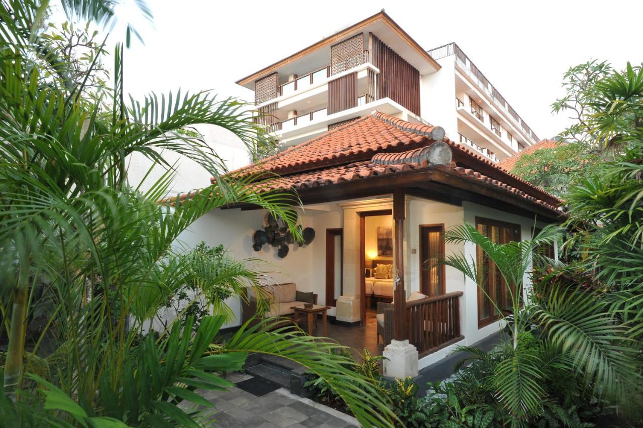 Puri Raja Hotel Легиан Екстериор снимка