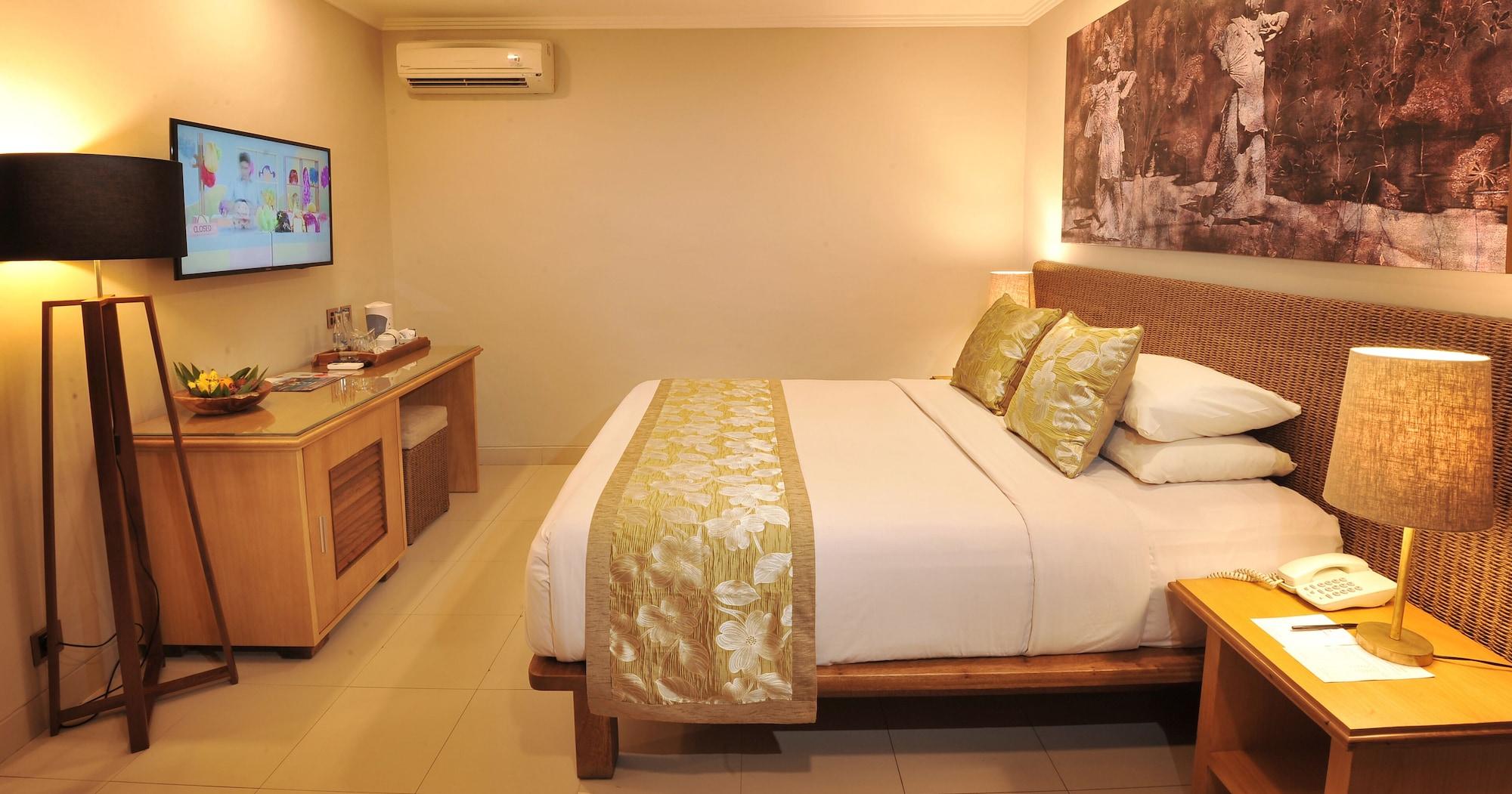 Puri Raja Hotel Легиан Екстериор снимка