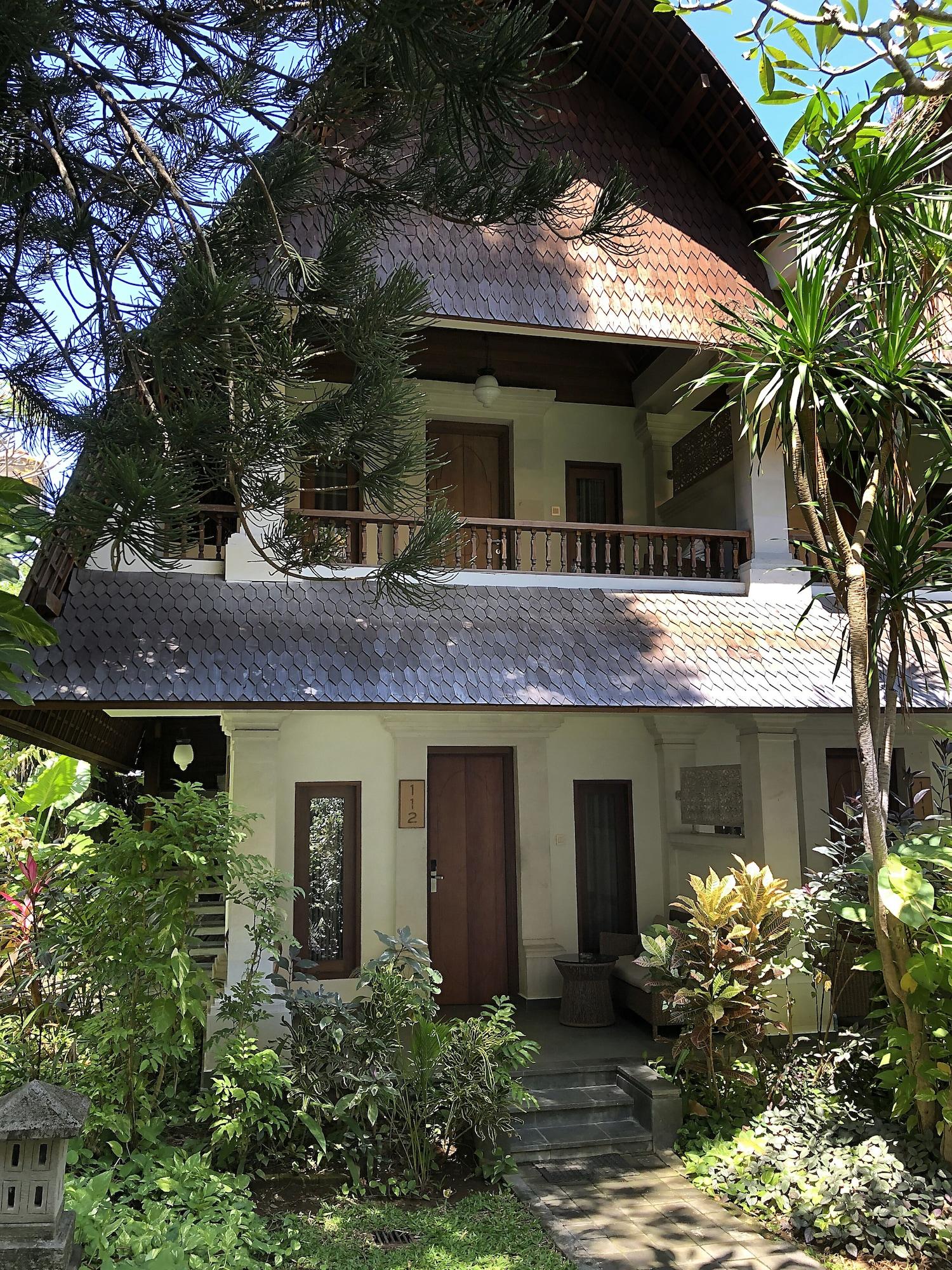 Puri Raja Hotel Легиан Екстериор снимка