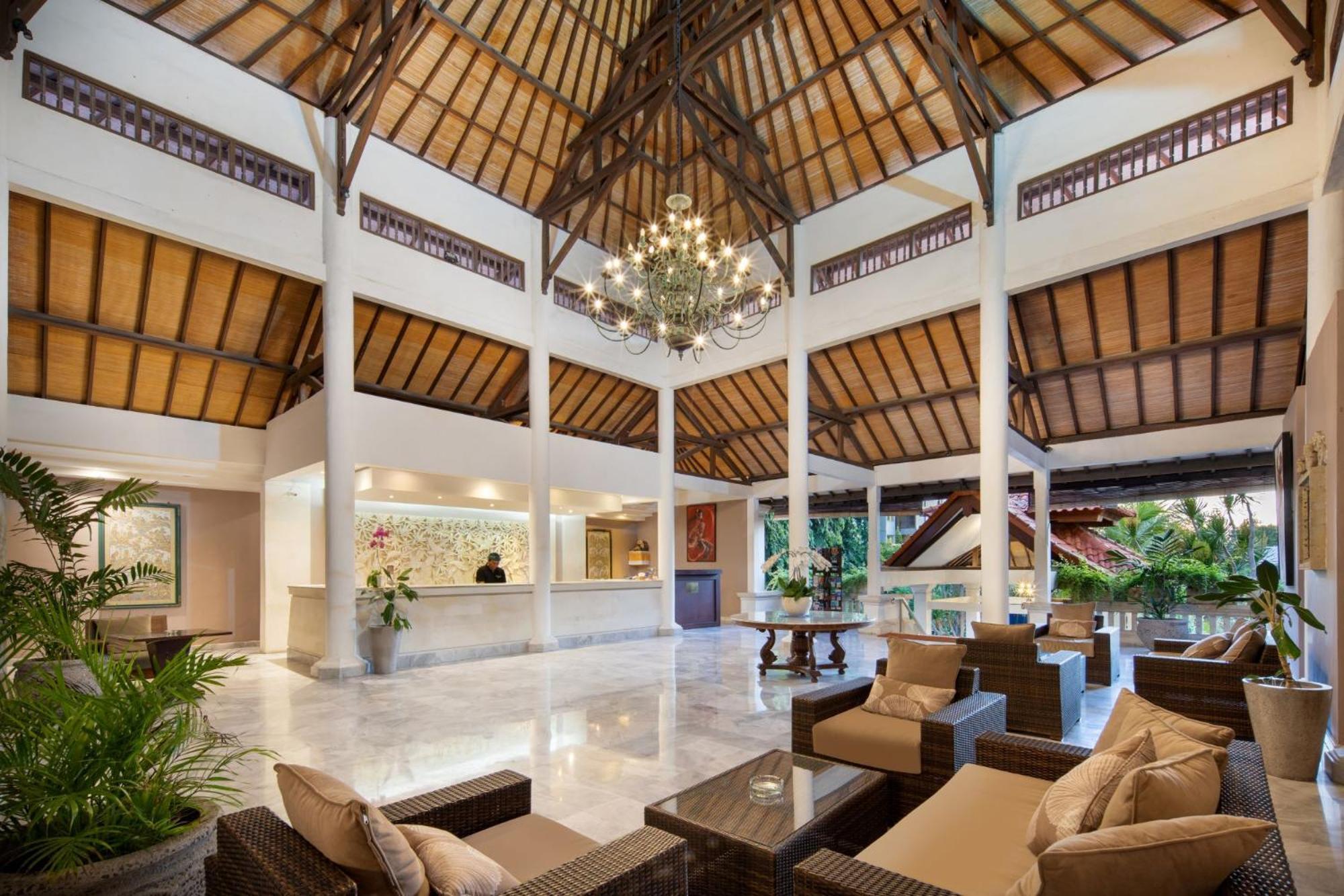 Puri Raja Hotel Легиан Екстериор снимка