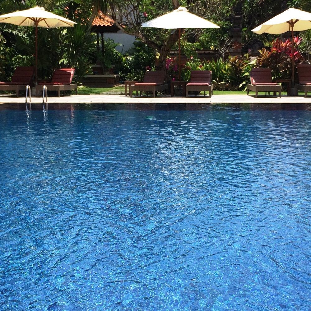 Puri Raja Hotel Легиан Екстериор снимка