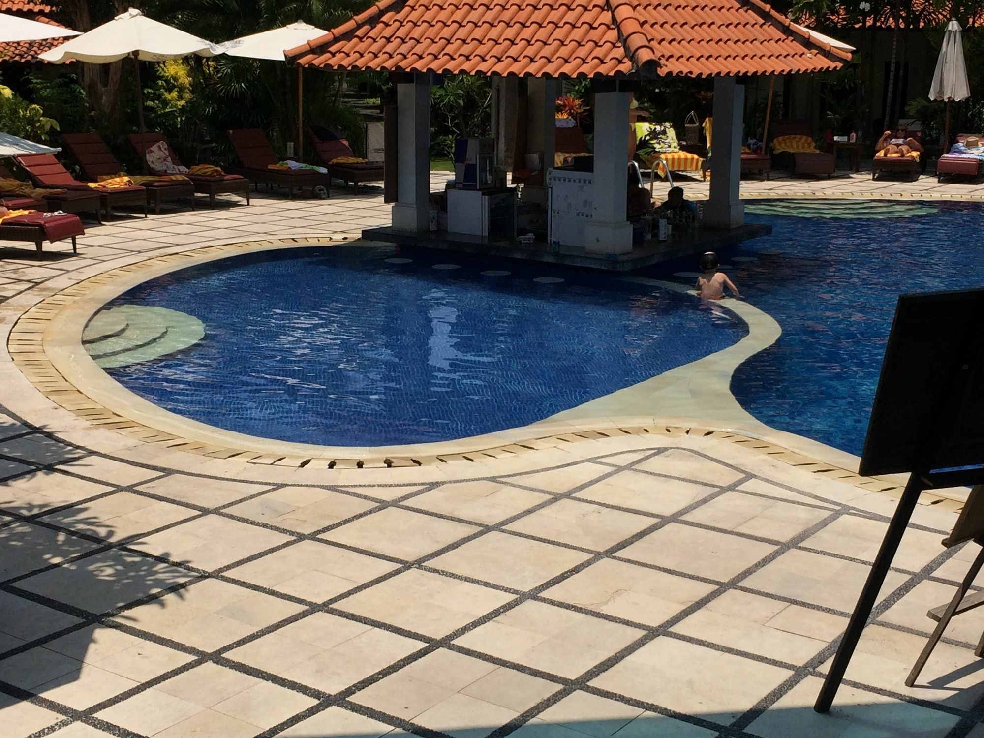 Puri Raja Hotel Легиан Екстериор снимка